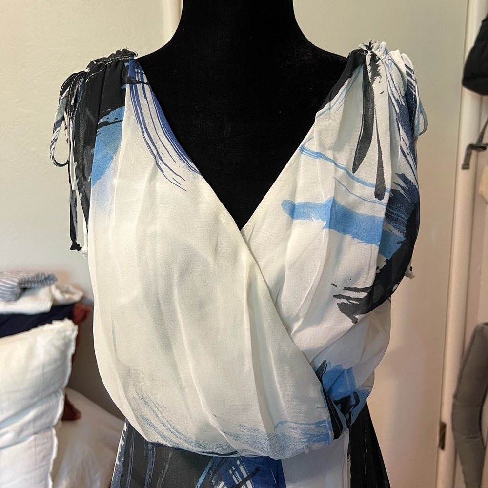 Taylor sleeveless dress
